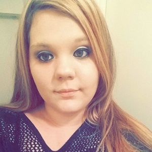 Meet your Posher, Michaela